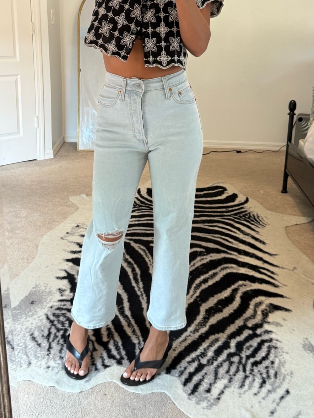 Levi's Light Blue High-Rise Straight Leg Jeans with Knee Rip